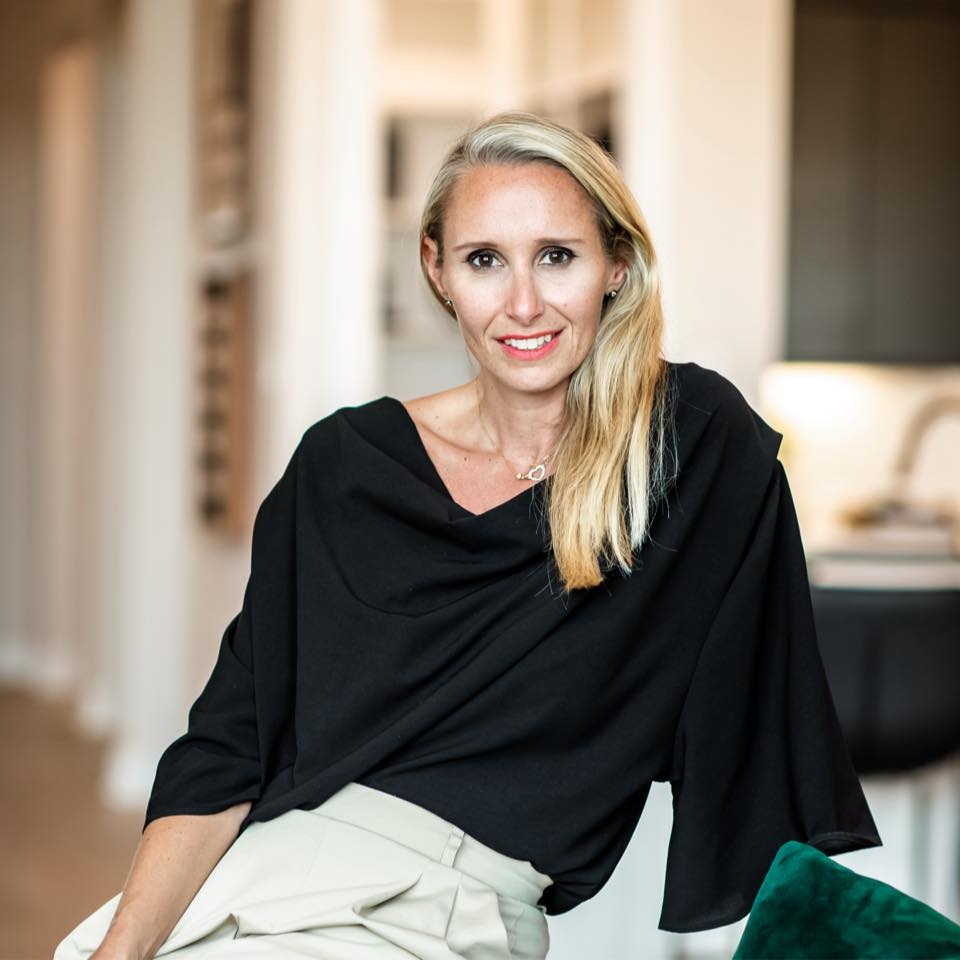 Niky Barker at KW Signature